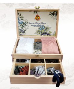 caja para calcetines y sujetapiernas
