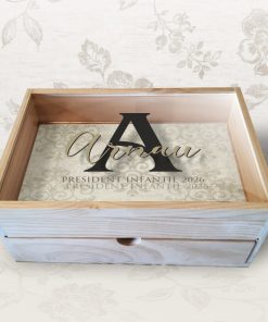 CAJA CON INICIAL PERSONALIZABLE