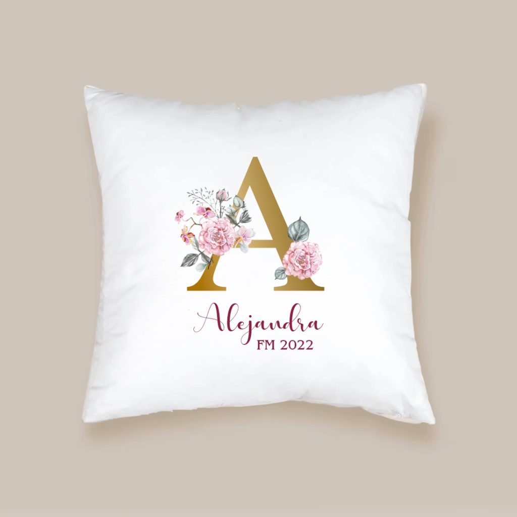 cojín 40x40 con inicial fallera