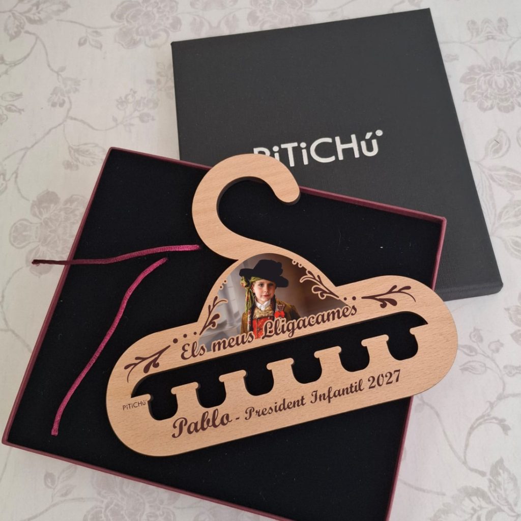 percha para lligacames con foto