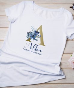 camiseta con inicial floral