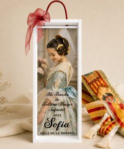 caja para banda de madera blanca con foto