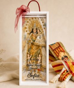 caja para banda de madera blanca con virgen