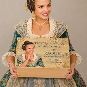caja de recuerdos con fotografía
